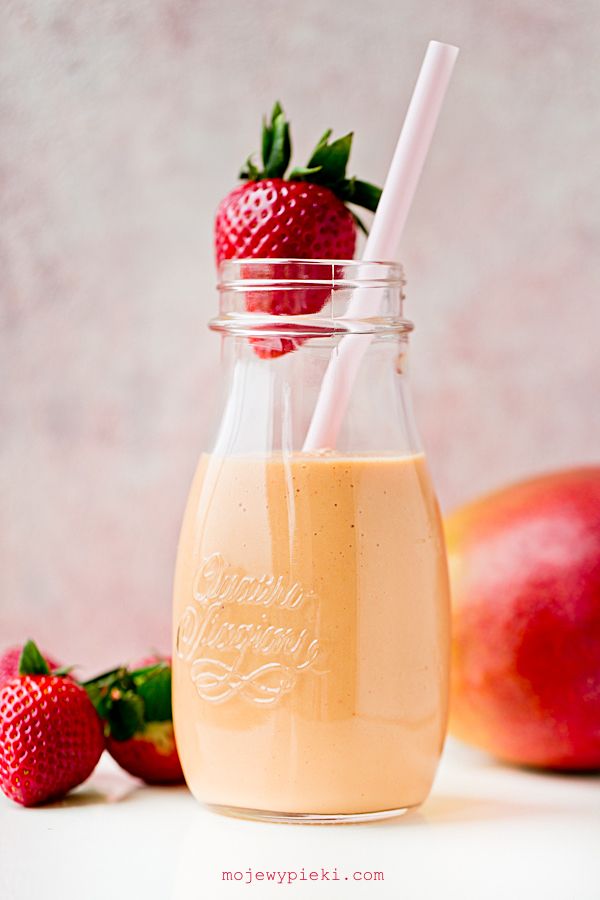 Smoothie de morango com manga
